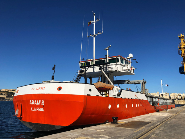 MV Aramis - Discharge of Barley in Bulk